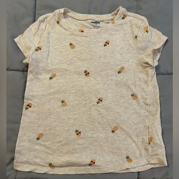 5t girls old navy pineapple tshirt - Picture 1 of 2